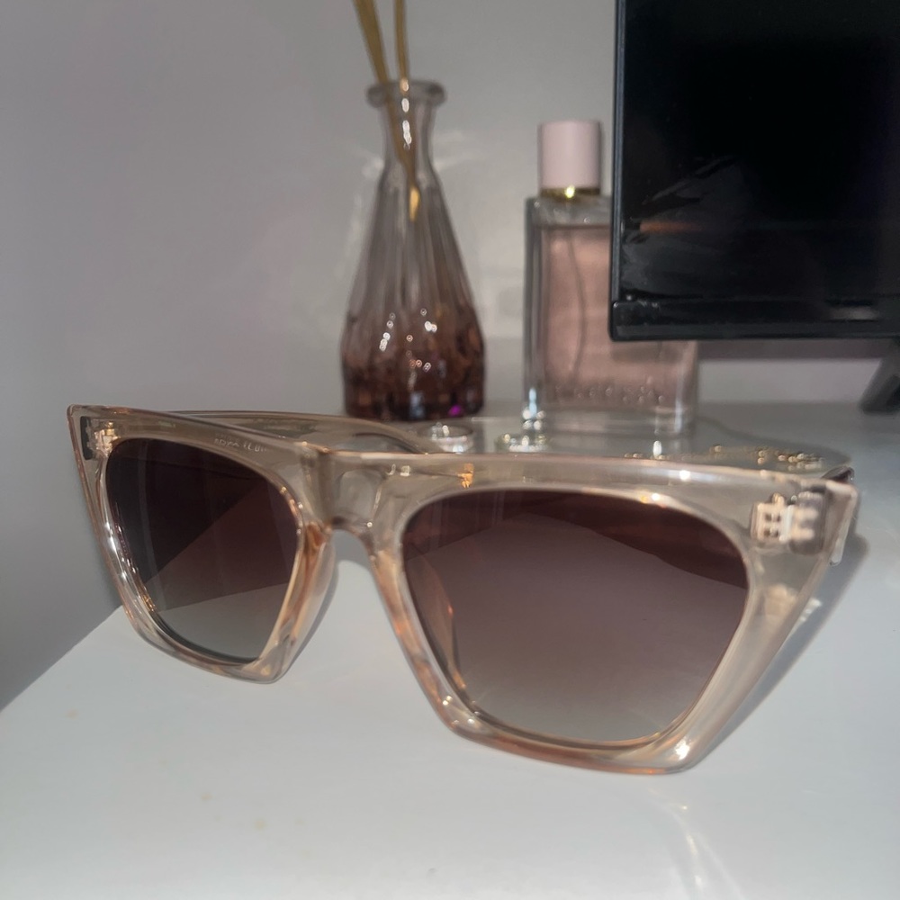 Cute Chic Women’s Sunglasses